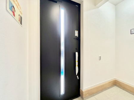 ց@KXXbg̓փhAɌ͂Ă܂