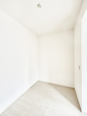 ̑@EH[NCN[[bgtŐԂLpł܂B