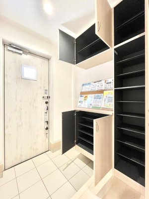 ̑ρ@Ղ[łV[Y{bNXŉƑŠCAւB  