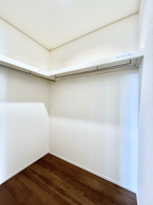 ̑@EH[NCN[[bgtŐԂLpł܂B