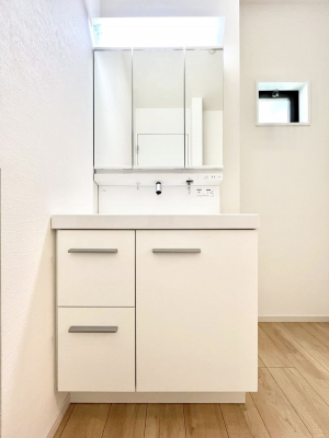 ʑEʏ@傫₷OʋŐʑ́AgȂ݃`FbN┧̂ɂ߂łB 