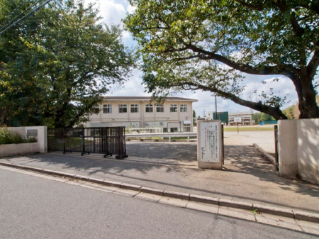 ���ӊ��@���w�Z 820m �D���s���D�����w�Z