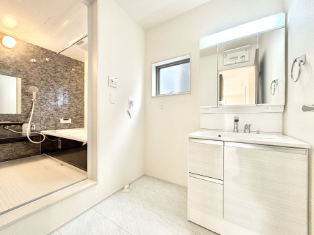 ���̑��@�������̂�����K��Ԃł��B�����̐g�x�x���C�����ǂ����g�������܂��B 