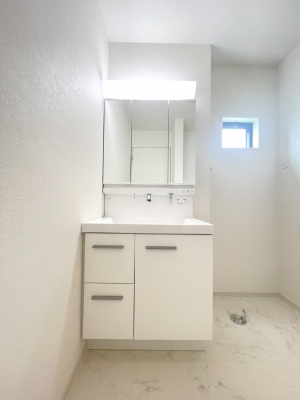 ʑEʏ@傫₷OʋŐʑ́AgȂ݃`FbN┧̂ɂ߂łB 