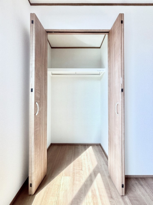 [@m̃N[[bgBŝŌ̈ߗނ܂܂B