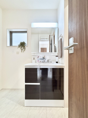 ʑEʏ@傫₷OʋŐʑ́AgȂ݃`FbN┧̂ɂ߂łB 