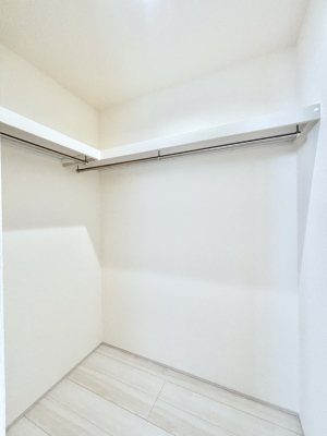 ̑@EH[NCN[[bgtŐԂLpł܂B