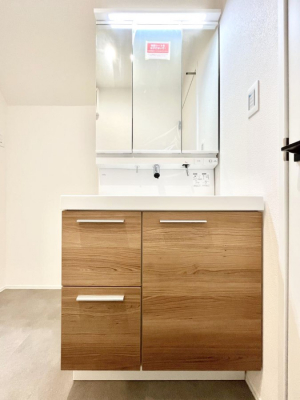 ���ʑ�E���ʏ��@�傫�����₷���O�ʋ��Ő�����������ʑ�́A�g�����Ȃ݃`�F�b�N�┧�̂������ɂ������߂ł��B 