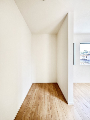 ̑@EH[NCN[[bgtŐԂLpł܂B