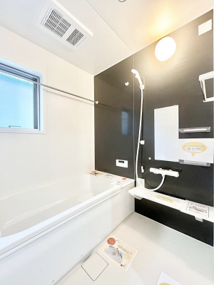 @̂_[NJ[ɂoX[1̔tbVI