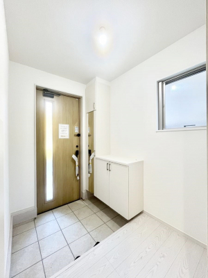 ց@KXXbg̓փhAɌ͂Ă܂