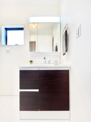 ���ʑ�E���ʏ��@���[�͂Ƌ@�\���ɗD�ꂽ���ʉ��ϑ�