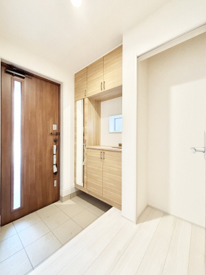 ց@ʔ͂Ƒ̎ʐ^G߂̃CeAŏIƂĉoł܂