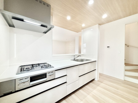 �L�b�`���@��Ƃ肠��L�b�`���ł͂��Ƒ��Ɗy�������������ł��܂��B