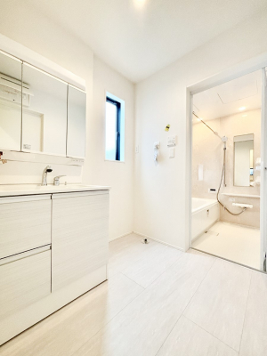 ���̑��@���̂��閾�邢�����h���[�X�y�[�X