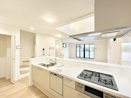 Lb`@JE^[zɊyׂB̂ƔȂ肻łˁB