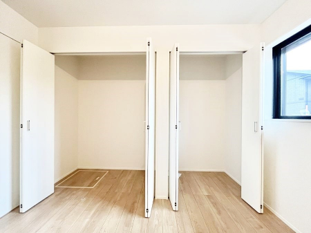 [@m̃N[[bgBŝŌ̈ߗނ܂܂B