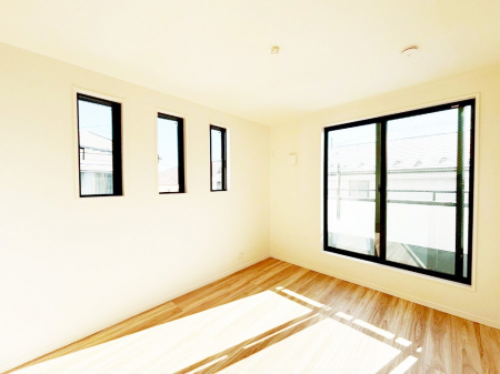 ���̑����ρ@�o���R�j�[���J�������v���X���Ă����m��