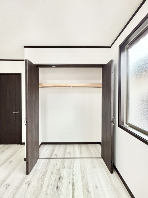 ���[�@�����Ղ�̎��[�X�y�[�X�ŉ��K�ɕ�点���� 