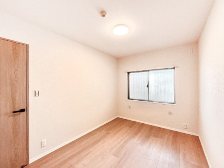 Q@g₷`ŃxbgƋ̒uɂ邱Ƃ܂B   