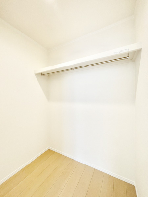 ̑@EH[NCN[[bgtŐԂLpł܂B