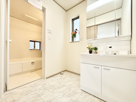 ̑@LXƂƂ̂郉h[Xy[XB  