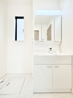 ʑEʏ@X^COɕ֗ȎOʋA~[LrlbgōׂXbL