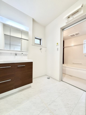 ���̑��@�g�x�x���X���[�Y�ɂ����Ȃ���E�ߏ�         