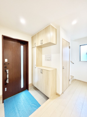 ց@KXXbg̓փhAɌ͂Ă܂