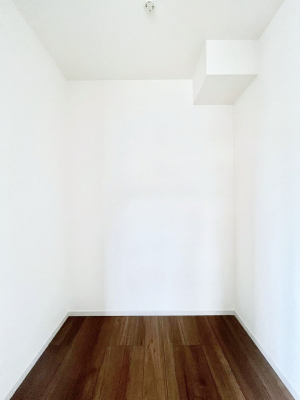 ̑@EH[NCN[[bgtŐԂLpł܂B