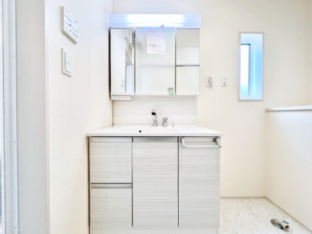 ʑEʏ@傫₷OʋŐʑ́AgȂ݃`FbN┧̂ɂ߂łB 