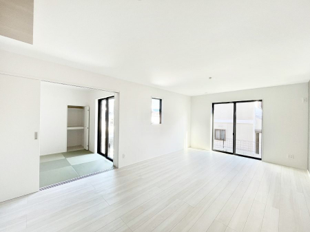 ���̑����ρ@���邢�z���������A�����̕��͋C�ɖ��������_�C�j���O�B   