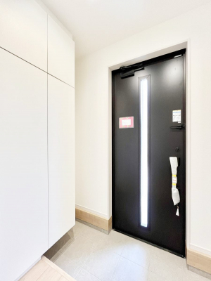 ց@KXXbg̓փhAɌ͂Ă܂