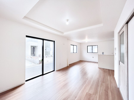 rO@܏V͗̓IȉŝŁAV䂪LĊJIȋԂoł܂B  