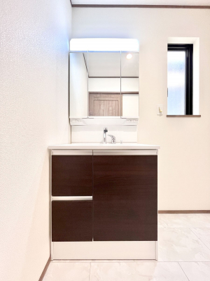 ʑEʏ@傫₷OʋŐʑ́AgȂ݃`FbN┧̂ɂ߂łB 