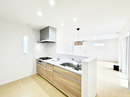 �L�b�`���@���������Ȃ��炲�Ƒ��Ƃ̉�b���y���߂�ΖʃJ�E���^�[�L�b�`��