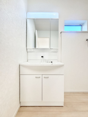 ʑEʏ@傫₷OʋŐʑ́AgȂ݃`FbN┧̂ɂ߂łB 