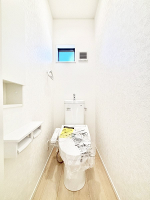 �g�C���@�g�C����1�K��2�K���ꂼ��ɔz�u����Ă��ĂƂĂ��֗��ł��B 