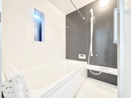 �����@1���̔������t���b�V���ł���A���K�ȃo�X�^�C�������o���Ă���܂��B