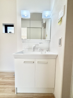 ʑEʏ@傫₷OʋŐʑ́AgȂ݃`FbN┧̂ɂ߂łB 