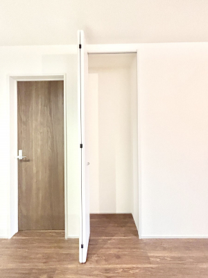 ���̑����ρ@���r���O���[�B�����Ɏ��[������ƕ����W�܂�LDK���X�b�L���Еt�������ł��ˁB  