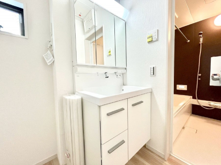 ���̑��@�������̂�����K��Ԃł��B�����̐g�x�x���C�����ǂ����g�������܂��B 