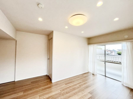 ̑ρ@Ƒ̂Ȃ؂ɂ_CjO  