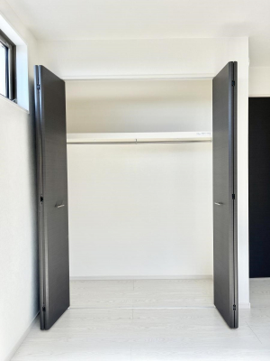 [@m̃N[[bgBŝŌ̈ߗނ܂܂B