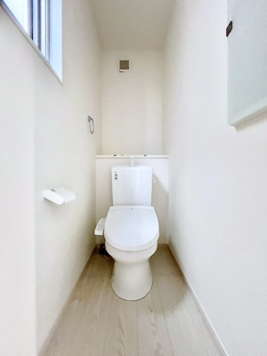 gC@gC1K2KꂼɔzuĂĂƂĂ֗łB 