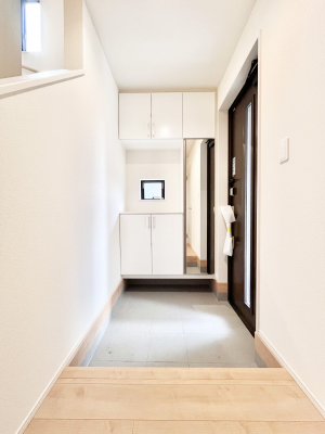 ց@ʔ͂Ƒ̎ʐ^G߂̃CeAŏIƂĉoł܂