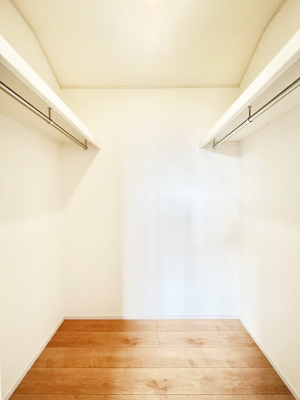 ̑@EH[NCN[[bgtŐԂLpł܂B