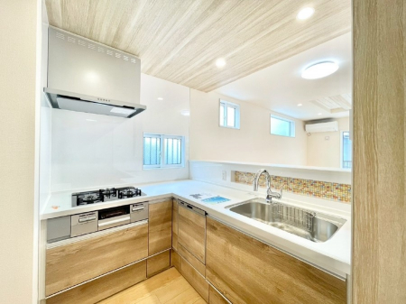 Lb`@L^ƗXy[XLXƎg܂BRpNgɓĂNNB