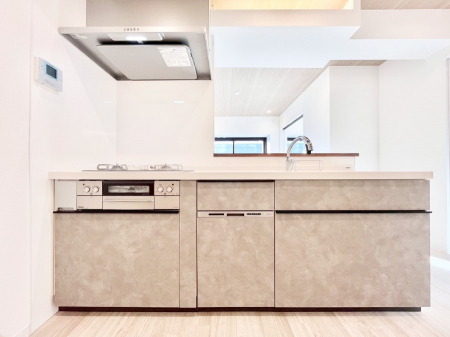 �L�b�`���@�������������I�ɁA�y�����I�V�X�e���L�b�`��