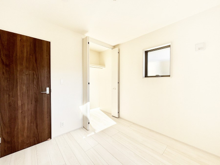 �Q���@�g���₷���`�Ńx�b�g��Ƌ�̒u�����ɂ����邱�Ƃ�����܂���B   